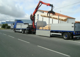 Kranarbeiten - Heinz Bögli GmbH - Langnau i.E. Kranarbeiten - Heinz Bögli GmbH - Langnau i.E.