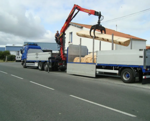 Kranarbeiten - Heinz Bögli GmbH - Langnau i.E. Kranarbeiten - Heinz Bögli GmbH - Langnau i.E.